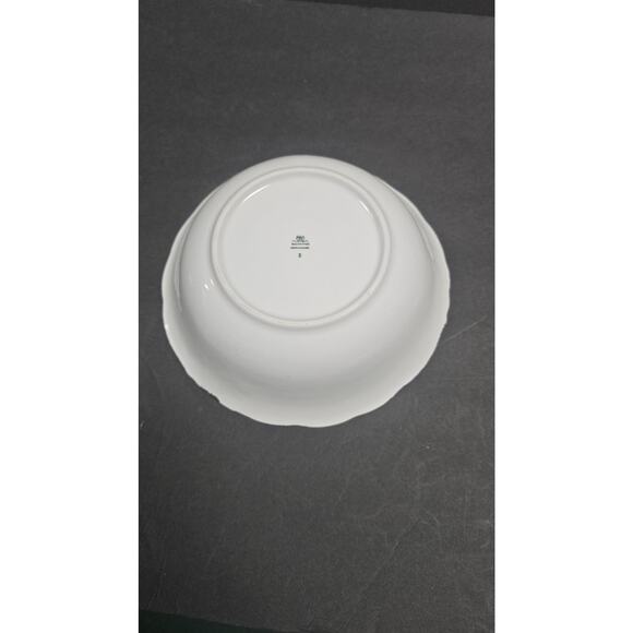 Vintage Wałbrzych Porcelain Bowl White Gold Trim Embossed Floral Poland 8.25" - Picture 7 of 8